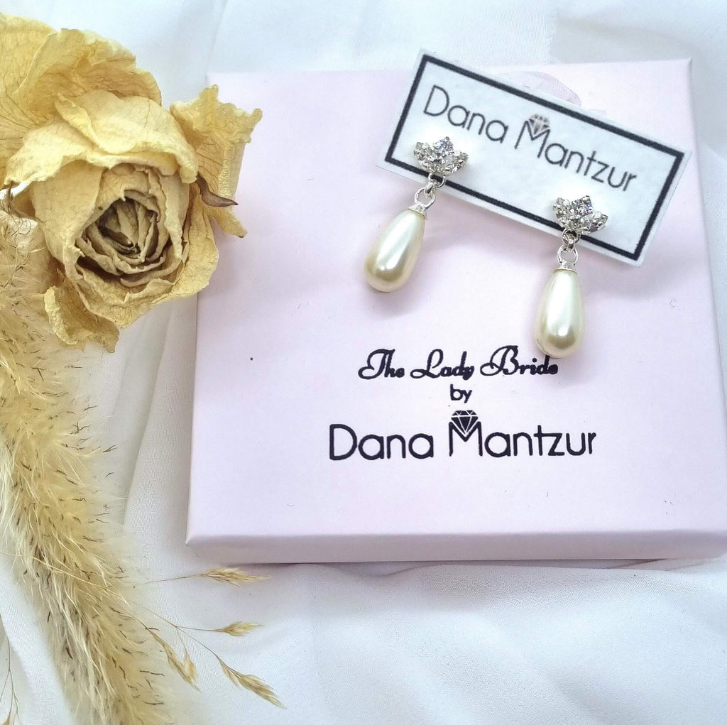 כלה משתלשלת עגילי פנינה