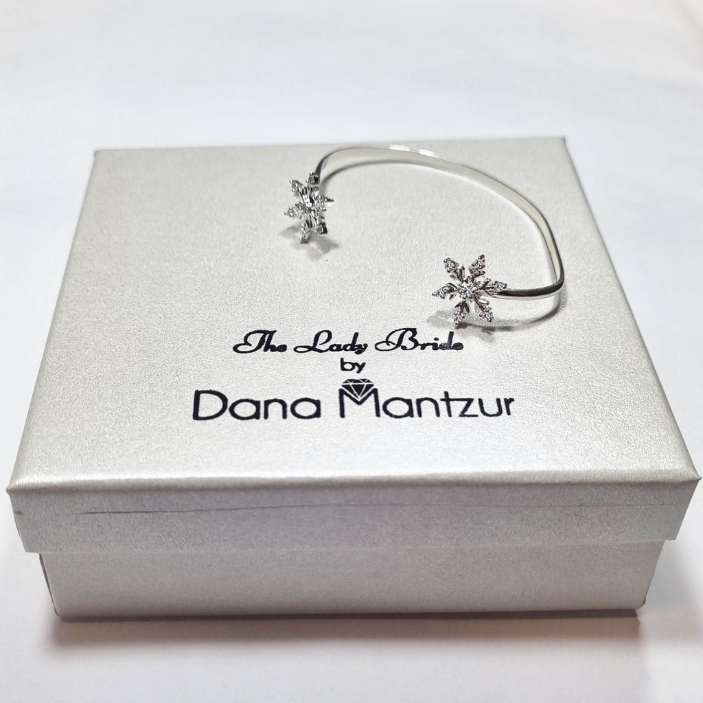 מטפס אוזניים Nunataq: מתנה לנשים עגילי אזניים | דנה מנצור