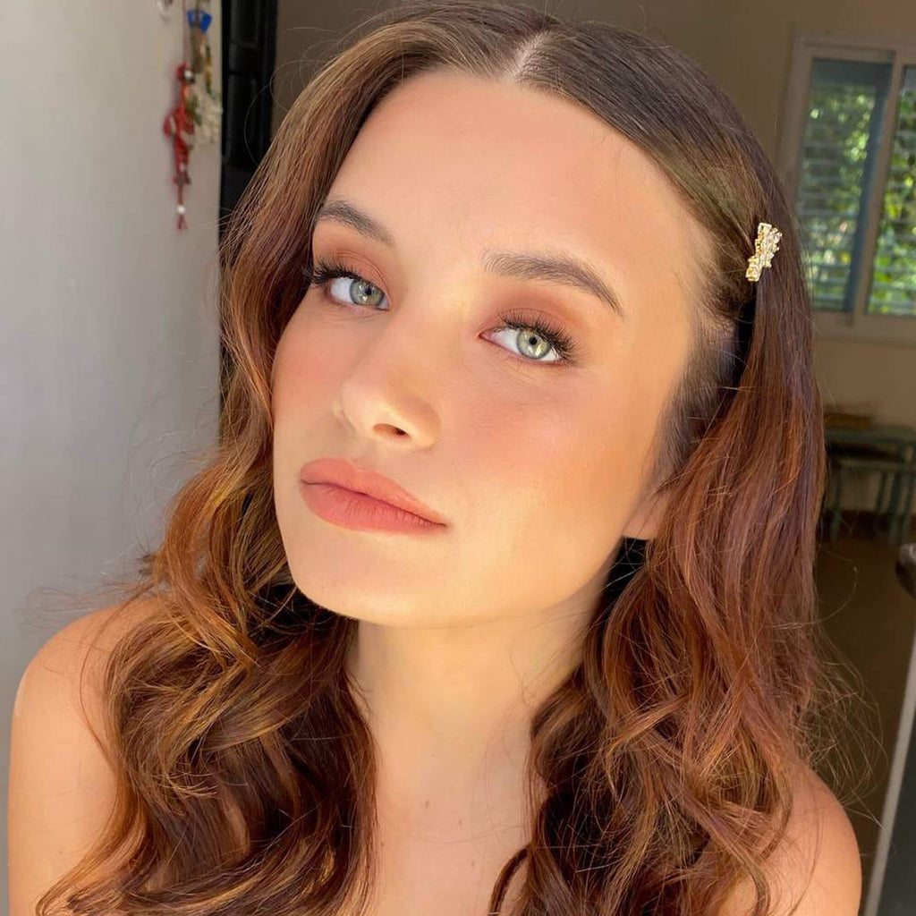 מסרקיה לכלות, אקססוריז לחתונה, סיכות שיער ניקול, דנה מנצור