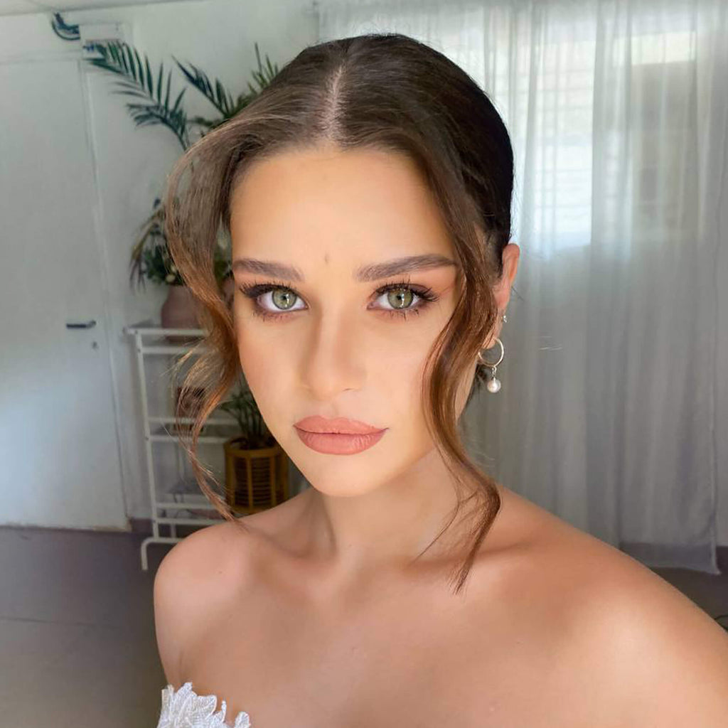 מחבקי אוזני פנינה, עגילי לוסי חישוק, דנה מנצור