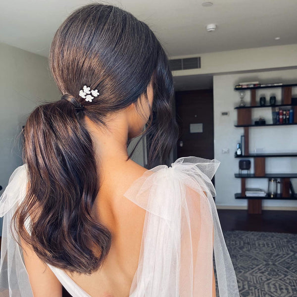 Bridal pony tail | Crystal hair clips | The Lady Bride