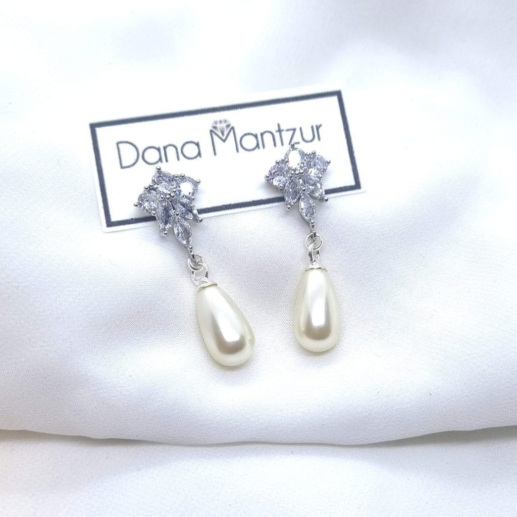 Love Earrings - teardrop pearl earrings | The Lady Bride