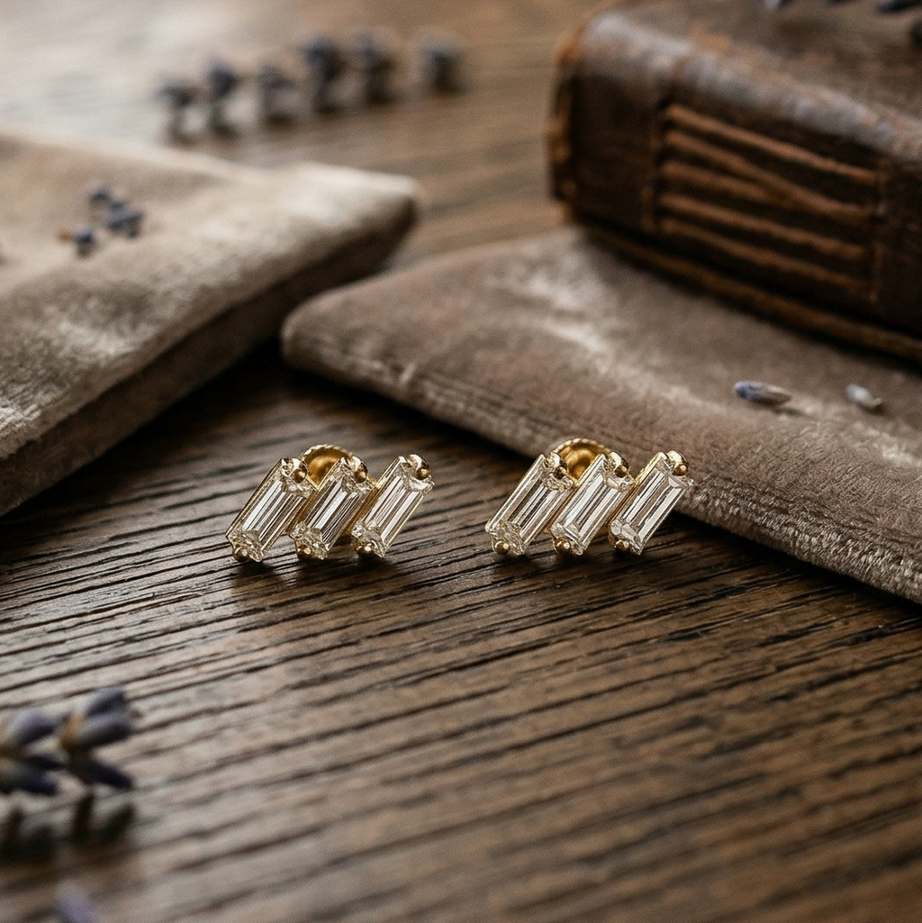 Gold earrings with Clear gemstones 