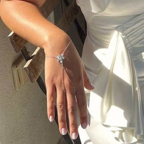 Shir Ring Bracelet: Bridal ring hand chain | Dana Mantzur