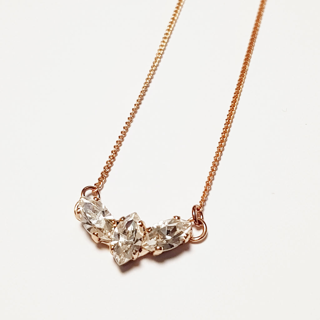 שרשרת קריסטל זהב ורוד