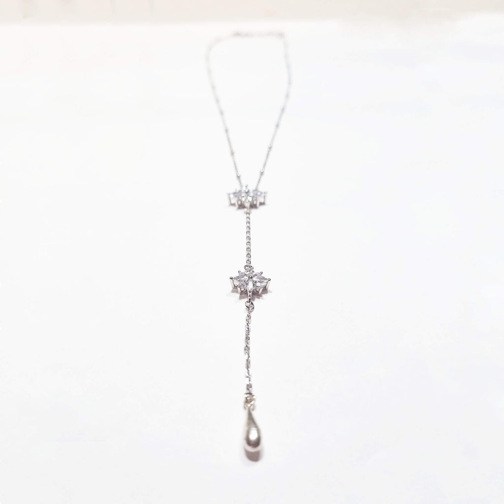 Briksdal Necklace - Zirconia pendant y necklace | Dana Mantzur