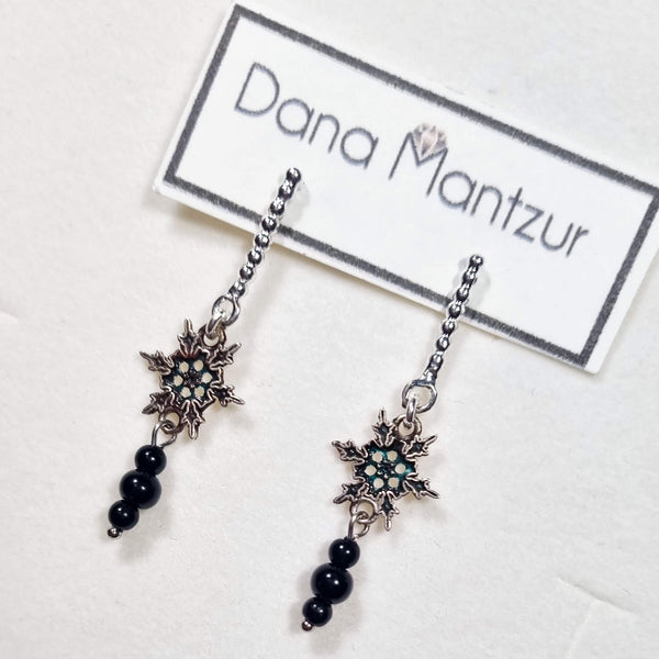Hubbard Earrings: Hipster silver earrings | Dana Mantzur