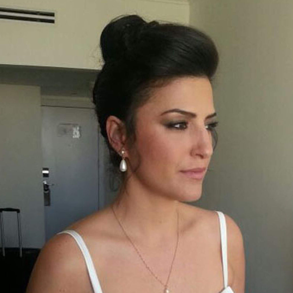 Bride pearl earrings