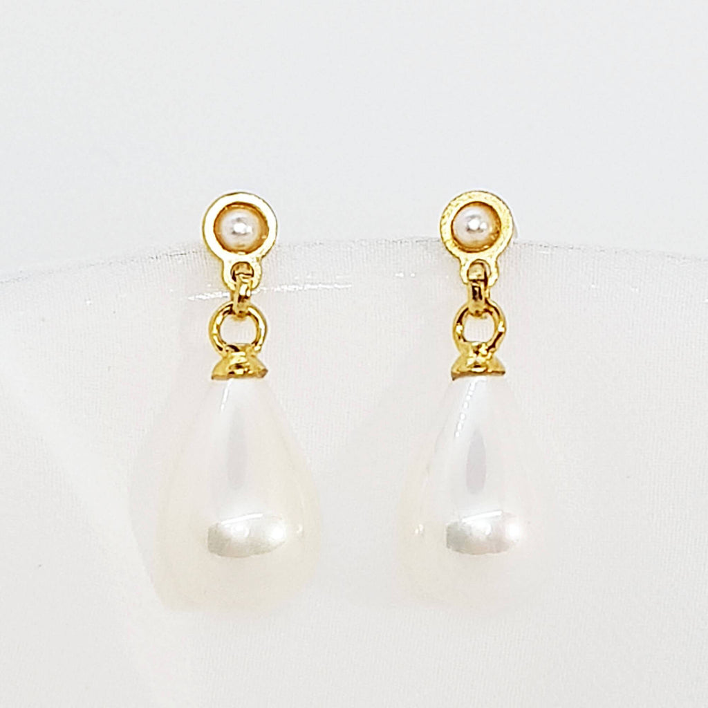 Gold pearl earrings
