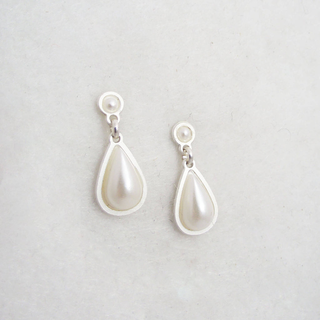 Silver pearl earrings