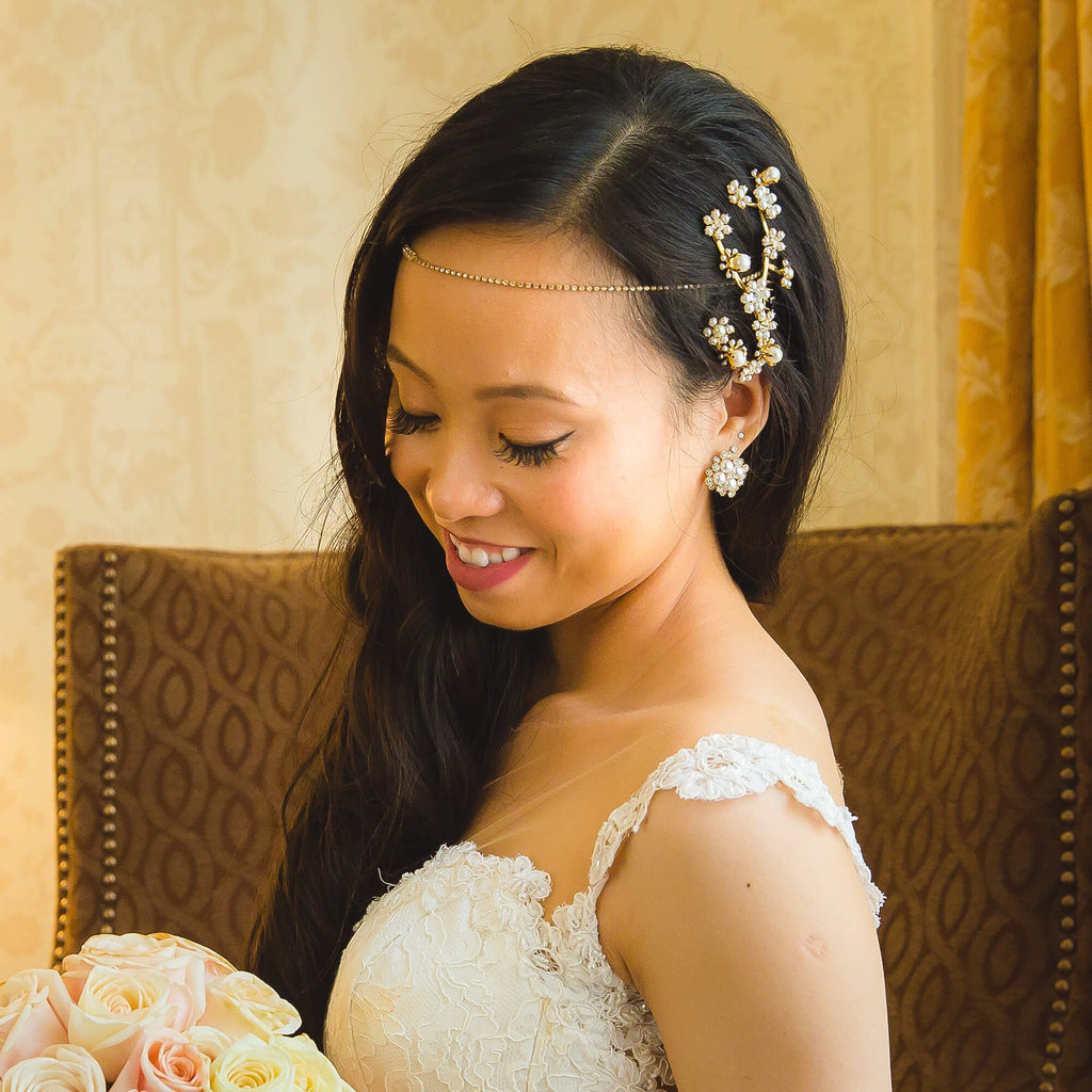 Bridal pearl hair piece