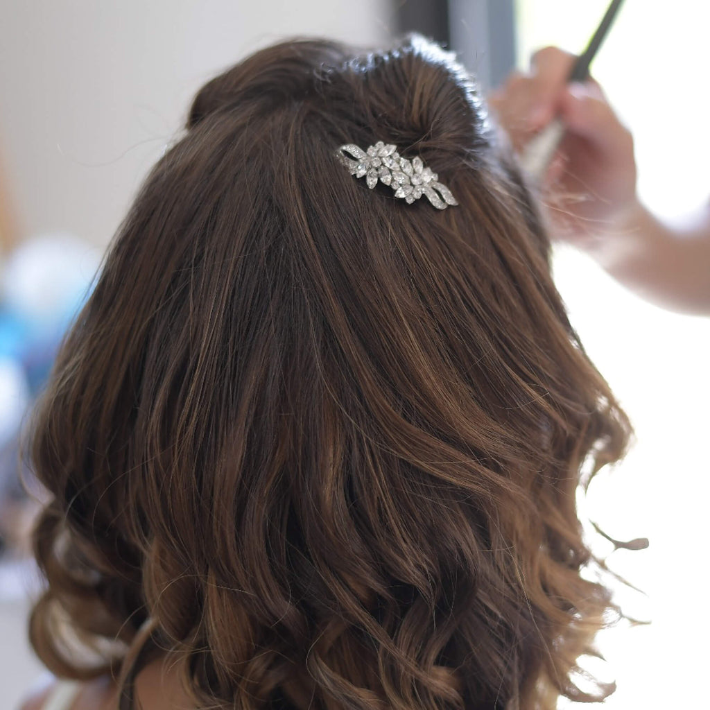 Beach waves hair style